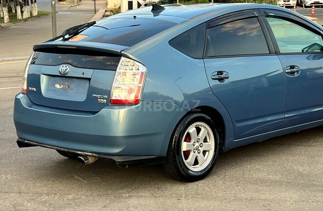 Toyota Prius-2