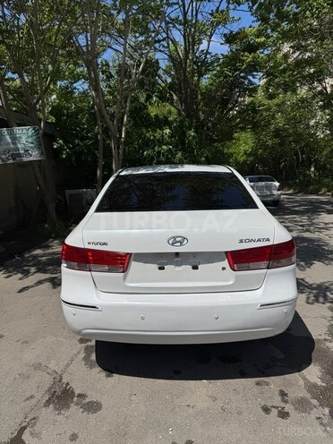 Hyundai Sonata-2