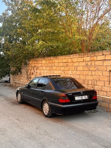 Mercedes C 180-9