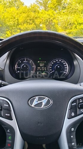 Hyundai Grandeur-11