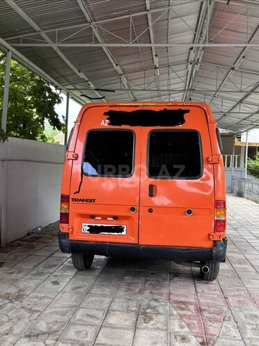 Ford Transit-2