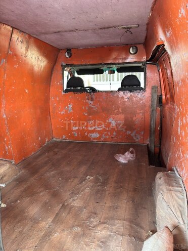 Ford Transit-5