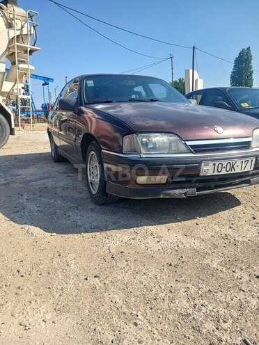 Opel Omega-1