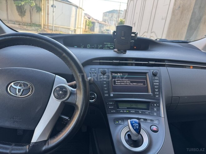 Toyota Prius-6