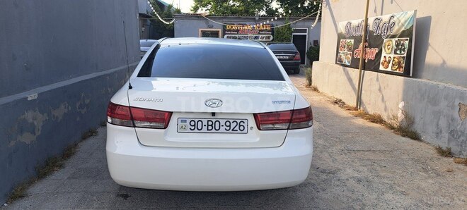 Hyundai Sonata-2