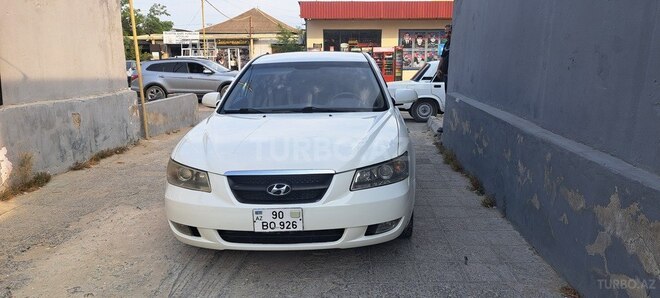 Hyundai Sonata-1