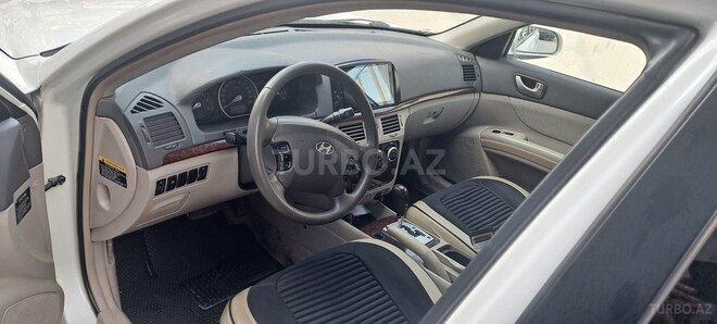 Hyundai Sonata-5