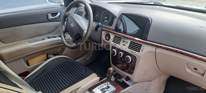 Hyundai Sonata-10
