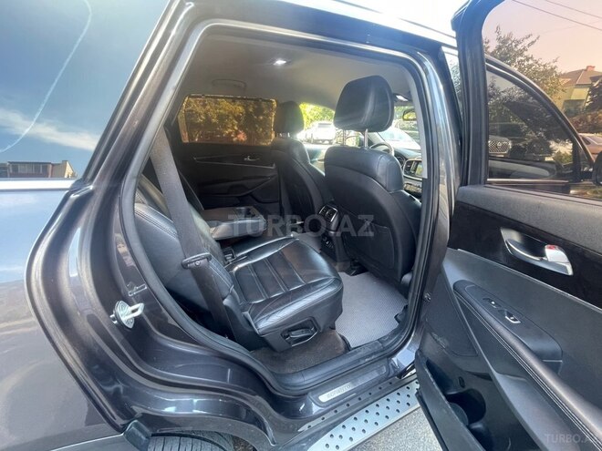 Kia Sorento-6