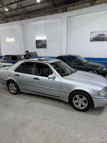 Mercedes C 200-3
