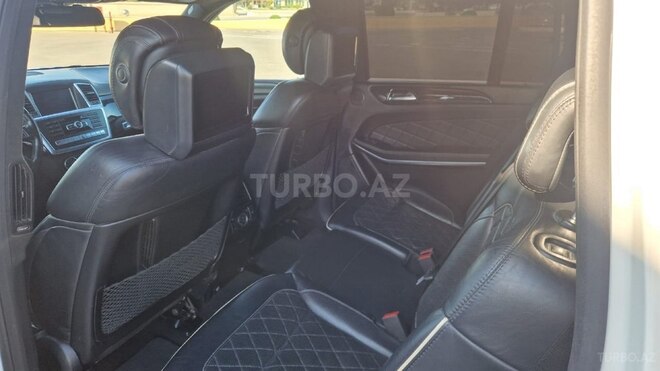 Mercedes GL 500 4MATIC-12
