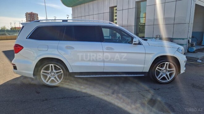 Mercedes GL 500 4MATIC-6