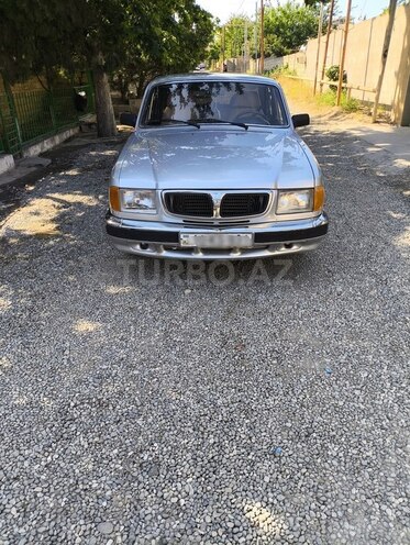 GAZ 3110 "Volga"-1