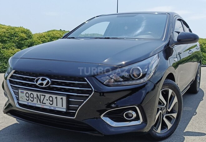 Hyundai Accent-1