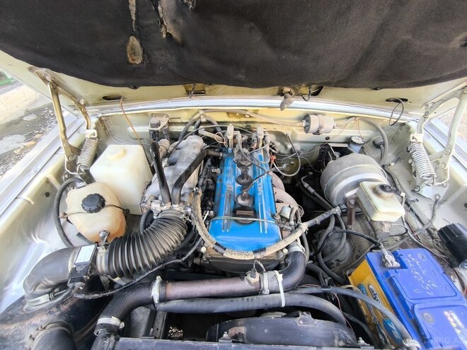 GAZ 3110 "Volga"-11