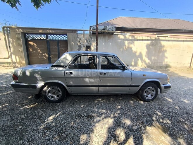GAZ 3110 "Volga"-6