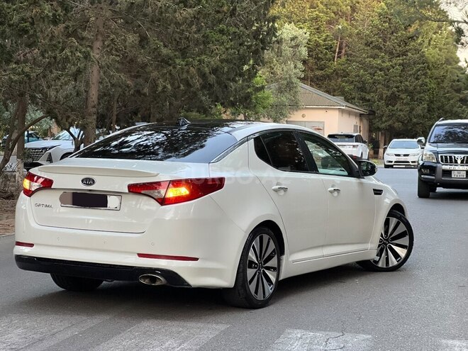 Kia Optima-3