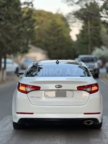 Kia Optima-13