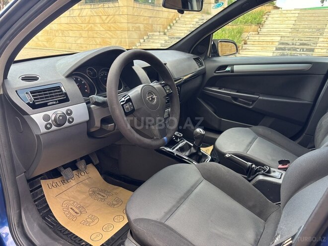 Opel Astra-12