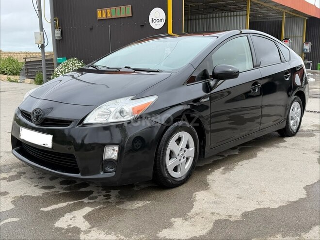 Toyota Prius-2