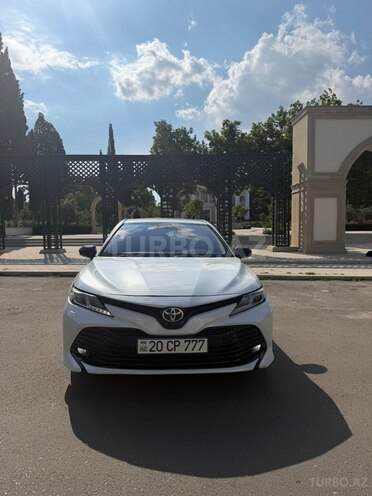 Toyota Camry-1