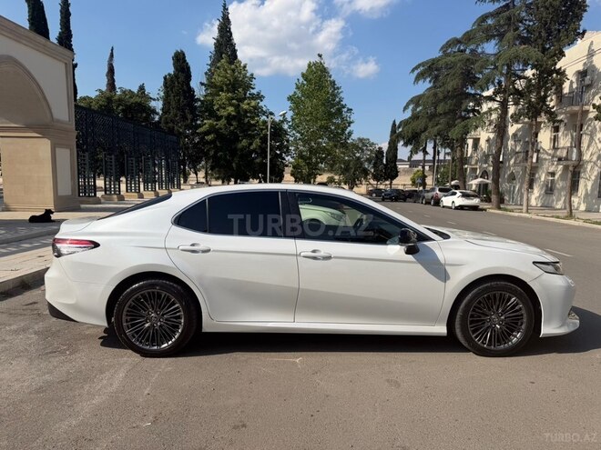 Toyota Camry-4