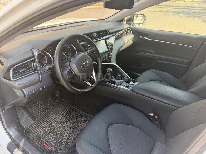 Toyota Camry-5
