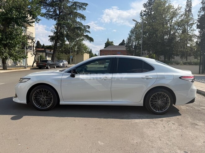 Toyota Camry-3
