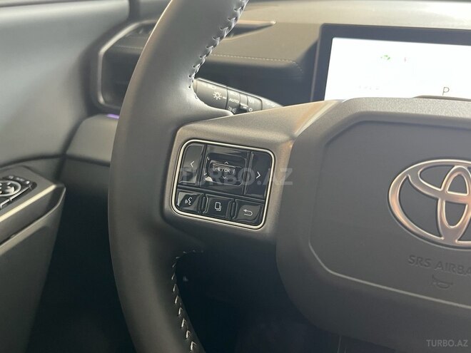 Toyota RAV4-17