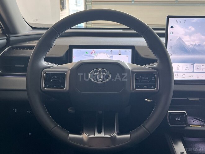 Toyota RAV4-15