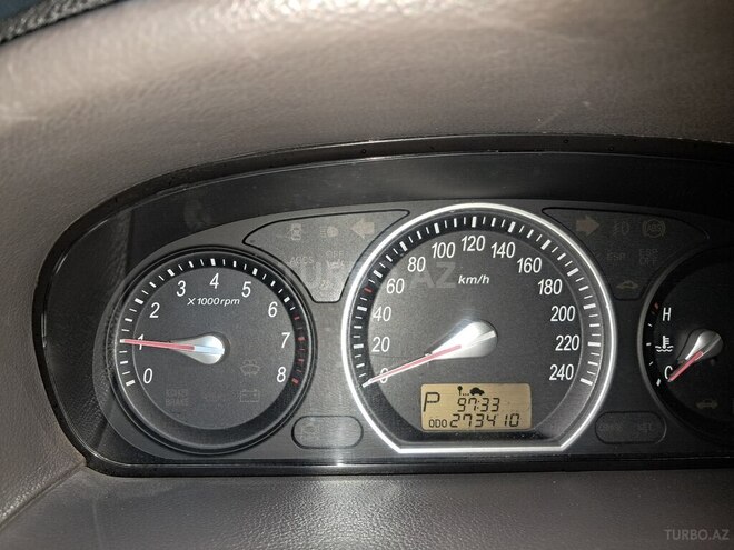 Hyundai Sonata-9