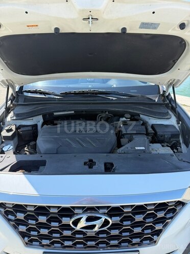 Hyundai Santa Fe-20