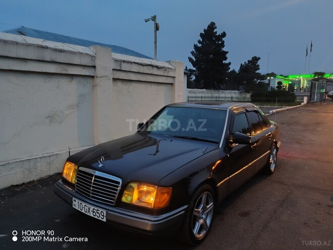 Mercedes E 280-5