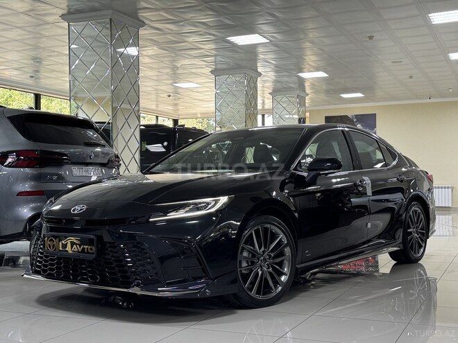 Toyota Camry-3