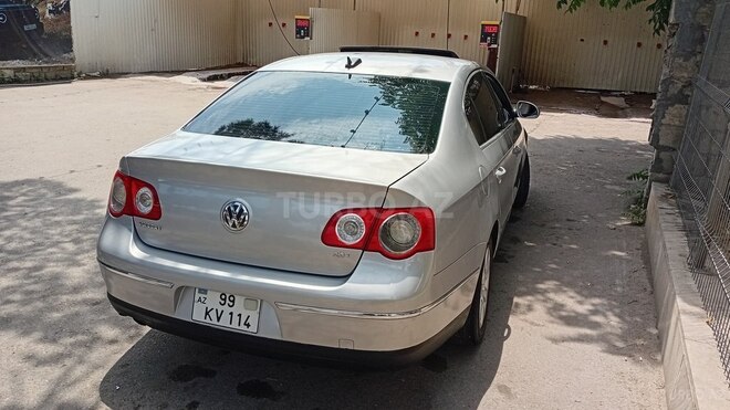 Volkswagen Passat-5