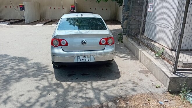Volkswagen Passat-4