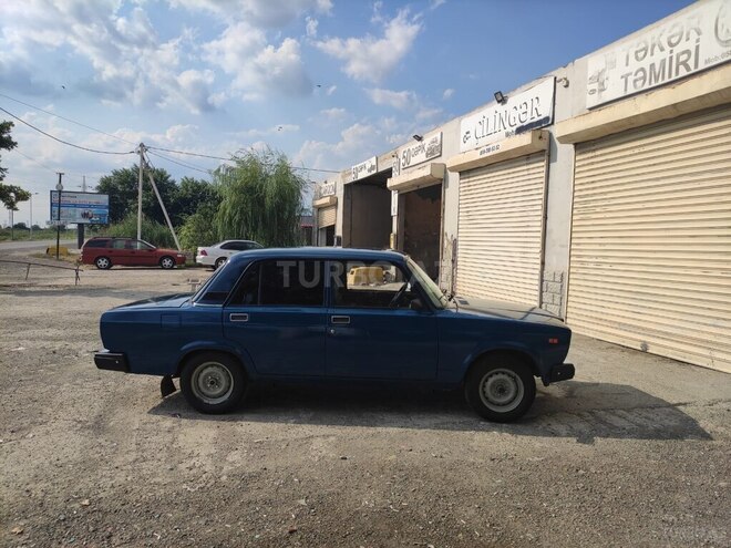 LADA (VAZ) 2107-4
