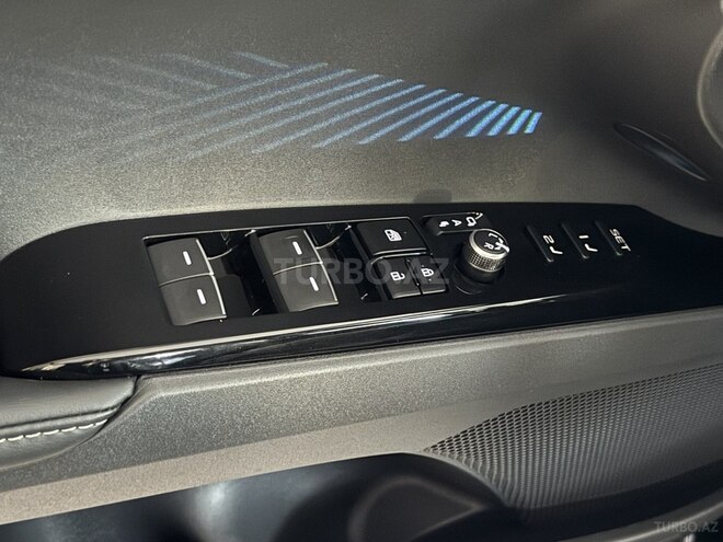 Toyota Camry-15