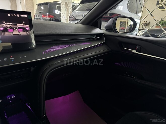 Toyota Camry-14
