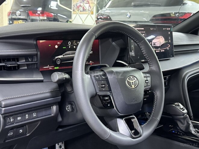 Toyota Camry-10