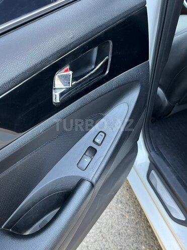 Hyundai Sonata-10