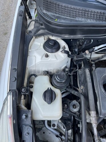 Hyundai Sonata-13