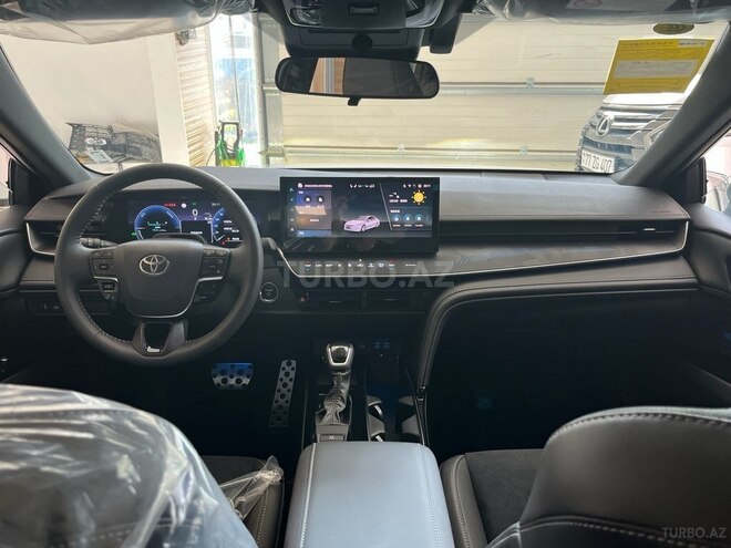 Toyota Camry-8