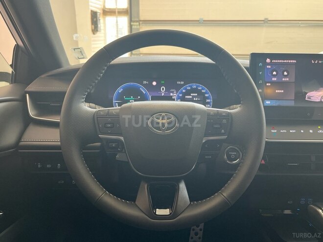 Toyota Camry-9