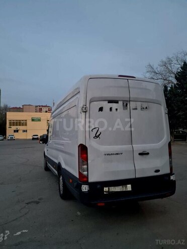 Ford Transit-2