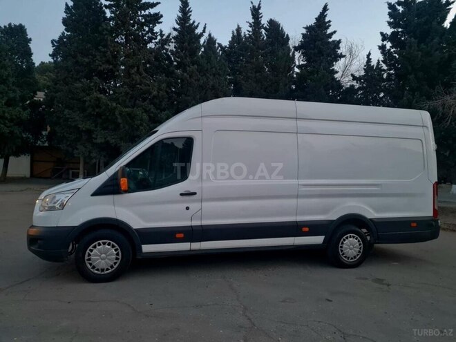 Ford Transit-3