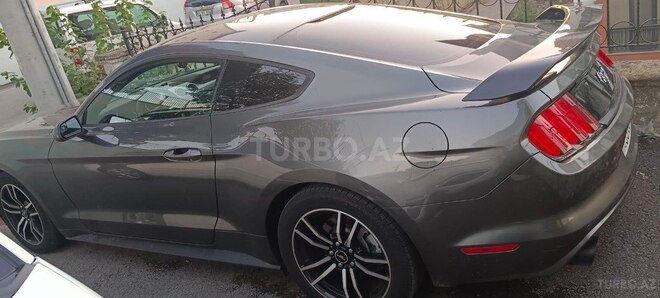 Ford Mustang-3