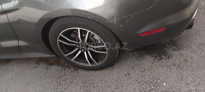 Ford Mustang-7