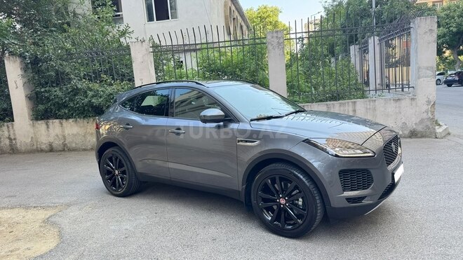 Jaguar E-Pace-2