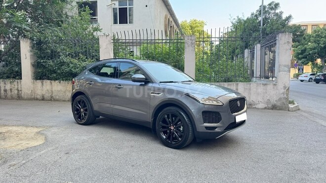 Jaguar E-Pace-3